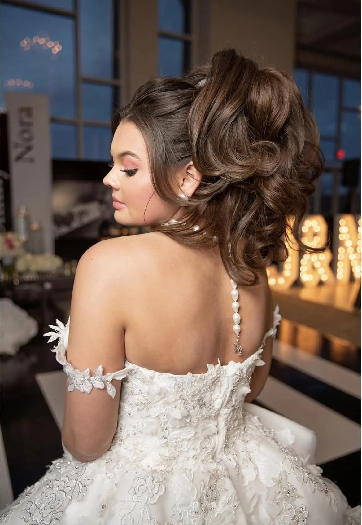 Straps vs. Strapless: Which Bridal Gown Style is Right for You? Image