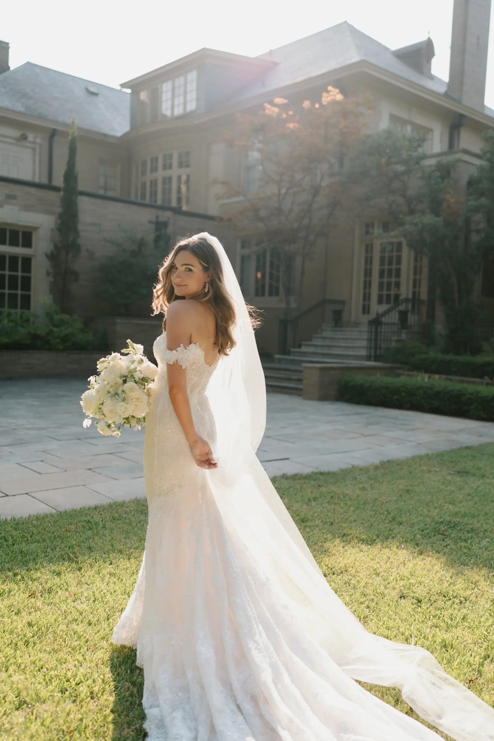 Back to Beautiful: A Spotlight on Wedding Gown Backs. Desktop Image